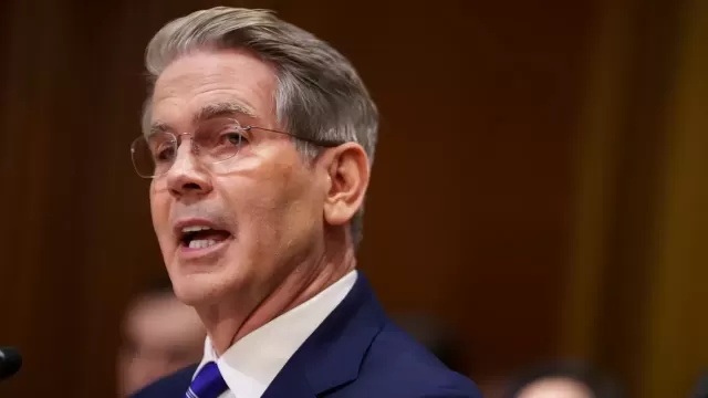 Bessent Criticizes Powell's Potential Supreme Court Appearance